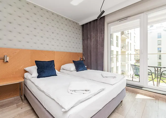 Amber Port 12b By Grand *